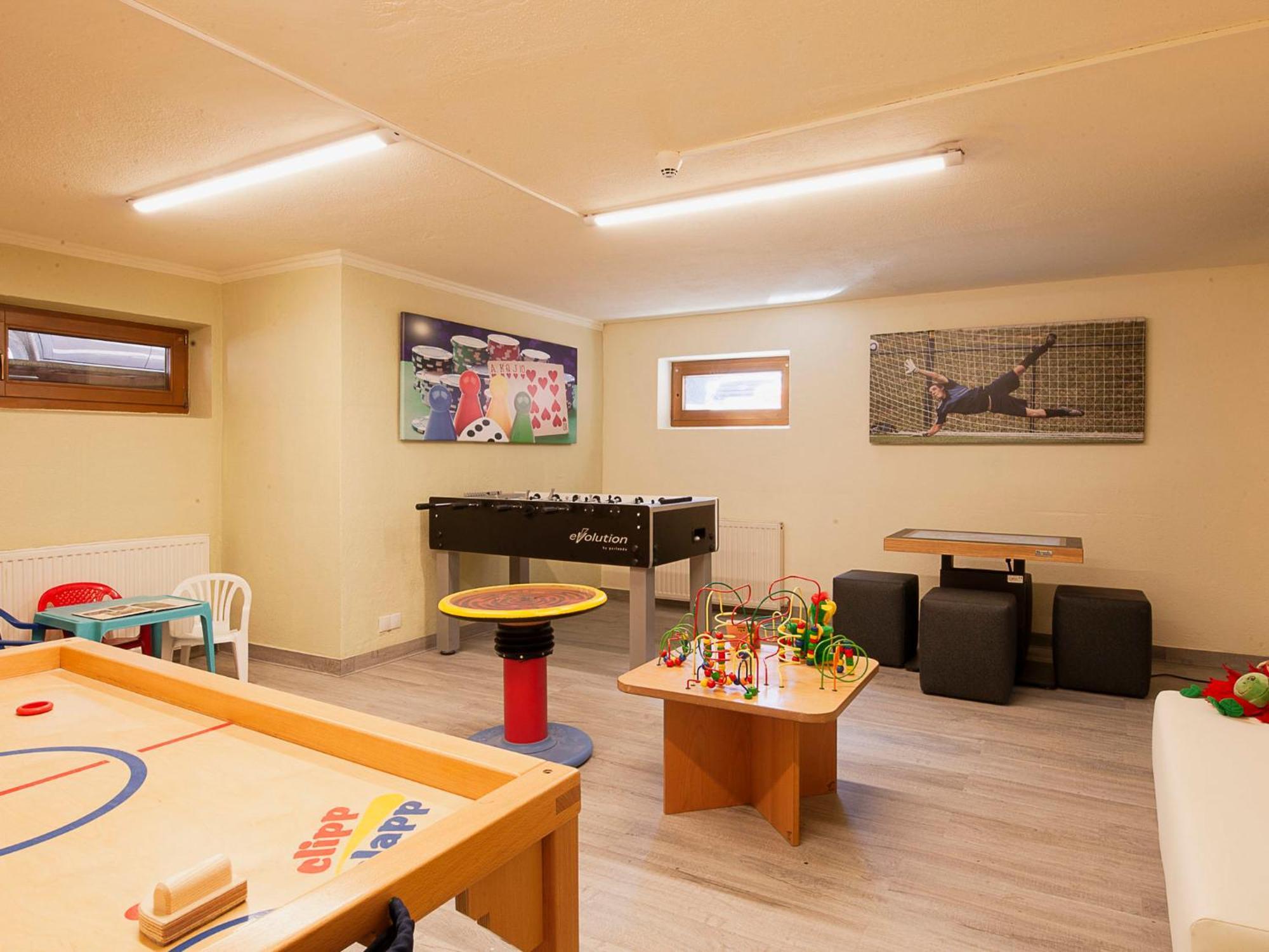 Apartment Falkner-1 By Interhome Oberlaengenfeld Ngoại thất bức ảnh
